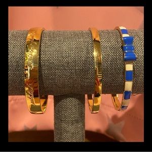 Gold friendship bracelet only.